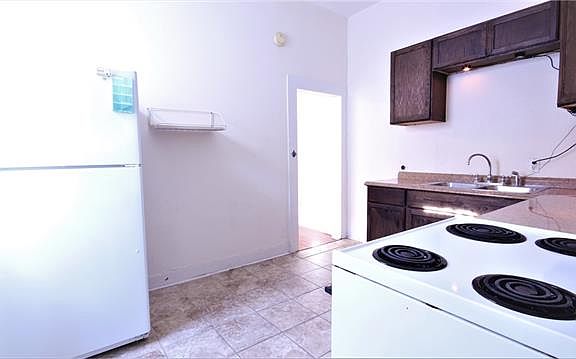 4th image of 1017 Race St