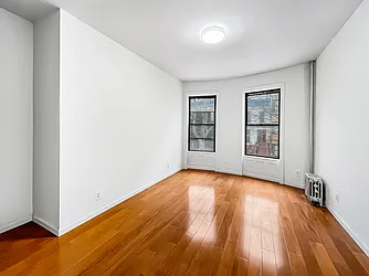 42 Hawthorne Street, #2L