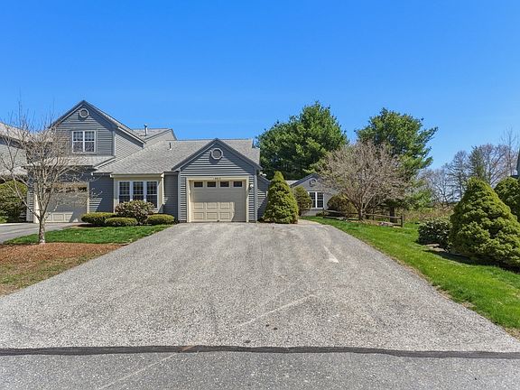 3rd image of 402 Ridgefield Cir #D1