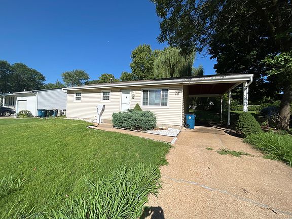 2nd image of 6703 Sandy Hill Dr