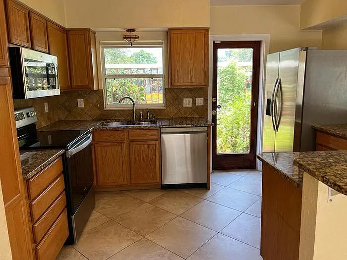 3416 Picwood Rd — Photo 3