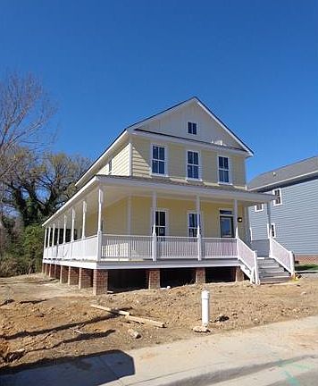 2nd image of 1700 Rose Ave