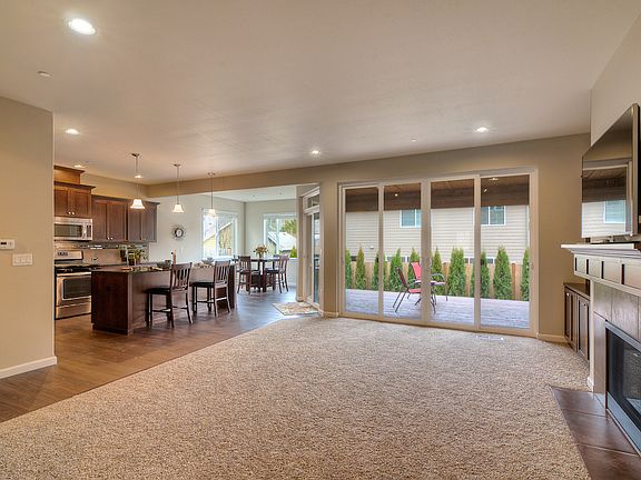 3rd image of 4720 Plover St NE