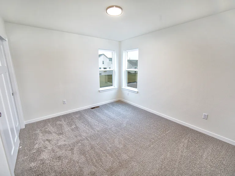 2009 Savannah Dr — Photo 15