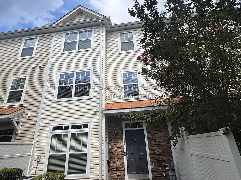 11701 Coppergate Dr #109 — Photo 31