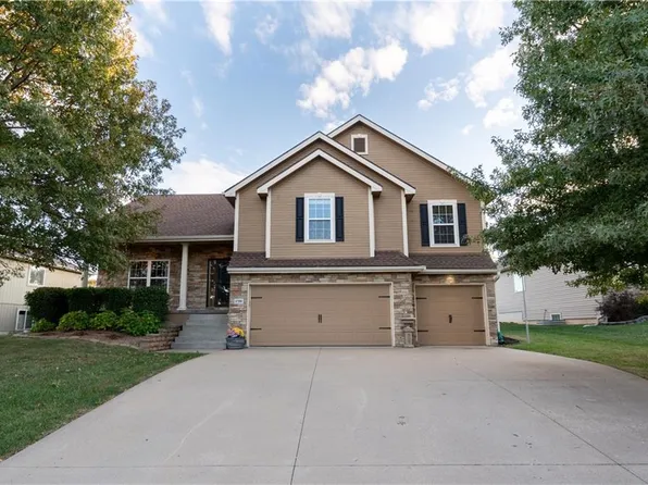 4708 Corinth Dr, Saint Joseph, MO 64506