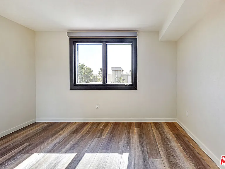 1070 S Bedford St #205 — Photo 11