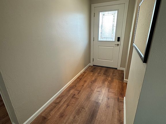 2nd image of 611 E Encanto Dr