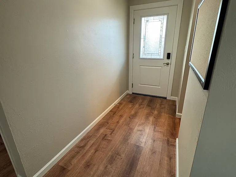 611 E Encanto Dr — Photo 2