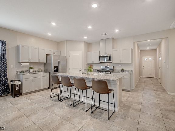 3rd image of 7558 W Diablo Dr