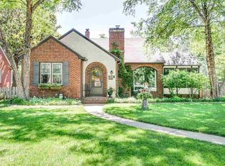 202 N Ridgewood Dr, Wichita, KS 67208