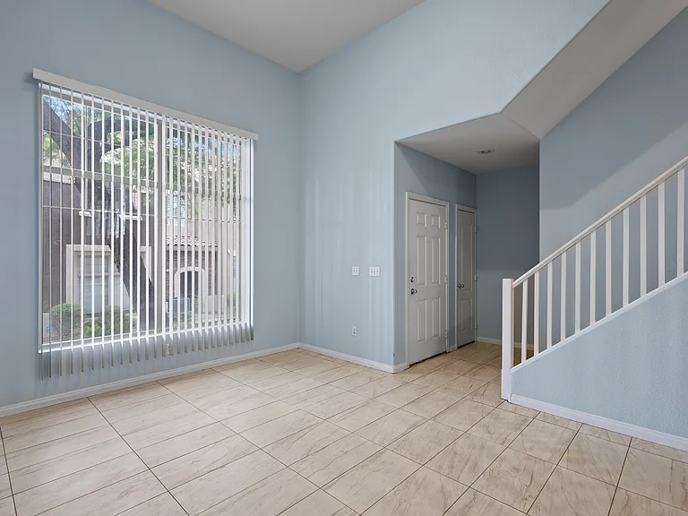2764 Fountain Vista Ln — Photo 4