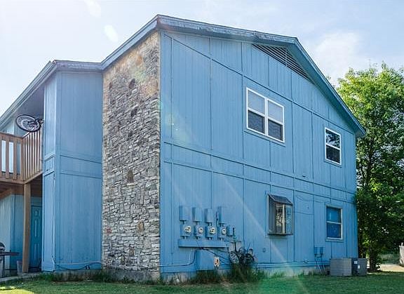 3rd image of 505 Hardin Ct