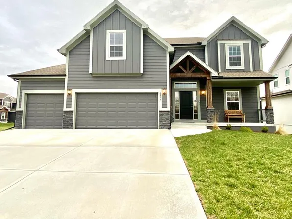4817 NE 105th St, Kansas City, MO 64156
