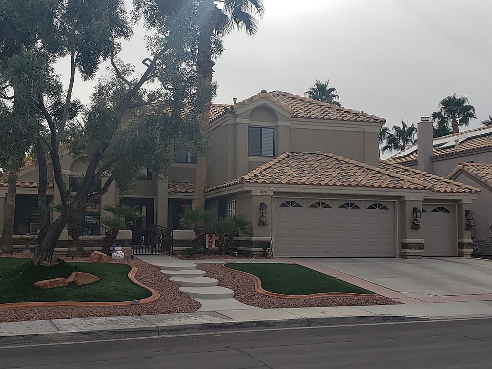1st image of 332 Humboldt South Dr