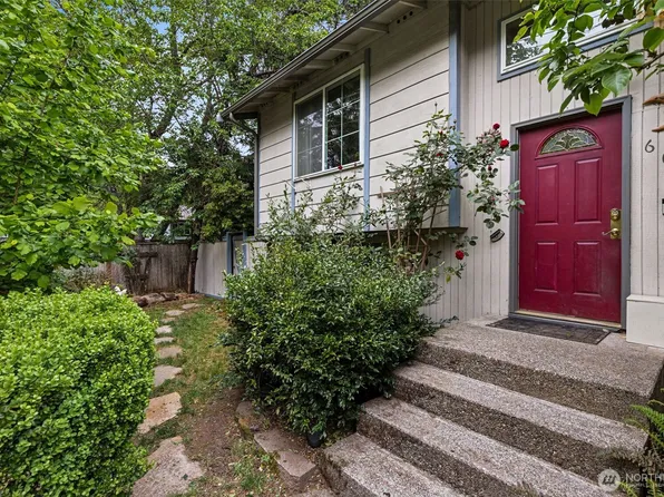 608 School SE, Lacey, WA 98503