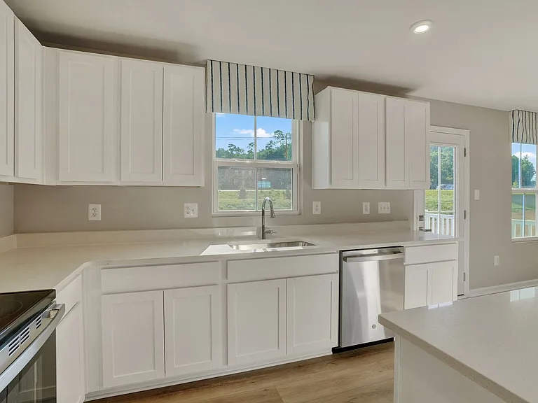 69 Summerfield Dr — Photo 10