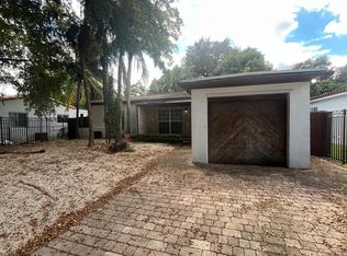 4220 SW 13th St, Miami, FL 33134