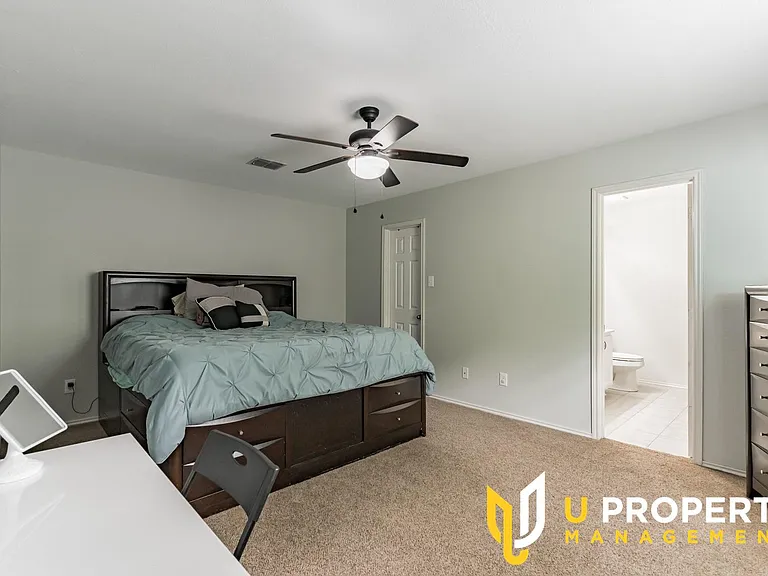 1515 Harvest Crossing Dr — Photo 16