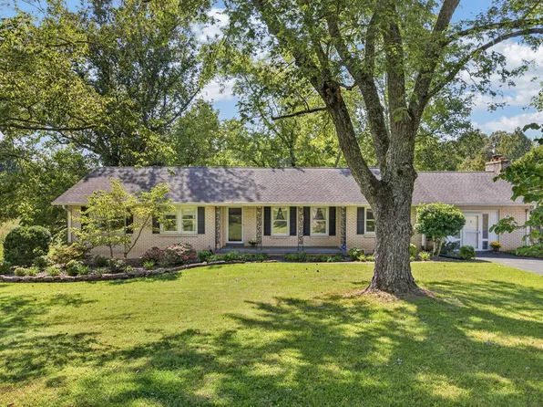 359 Cc Camp Rd, Cookeville, TN 38501