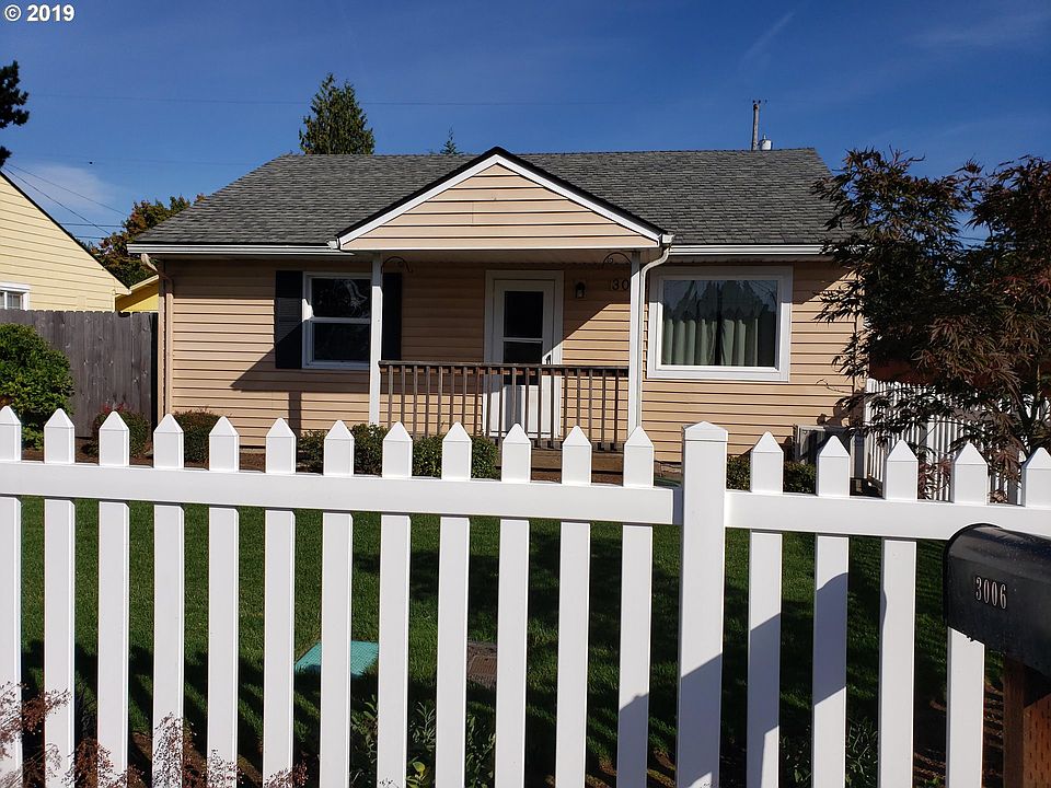 1st image of 3006 E 26th St