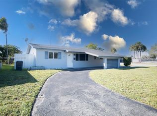 820 N 72nd Way, Hollywood, FL 33024