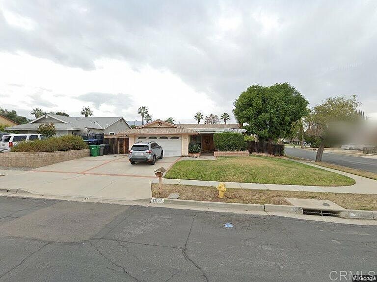 1st image of 2040 Santa Barbara St