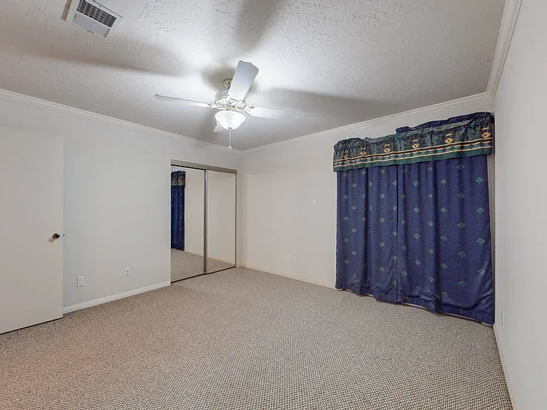 Mstr Bedroom