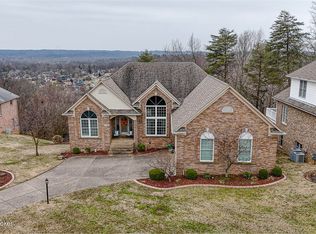 7106 Parklook Ct, Louisville, KY 40214
