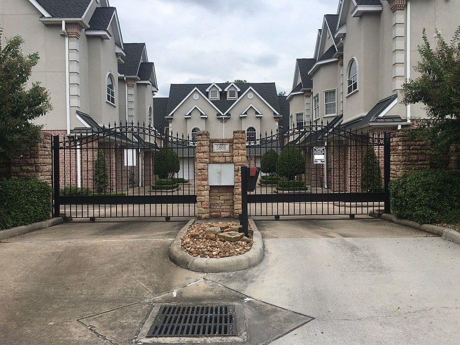 1st image of 5806 Dolores St