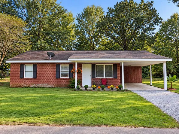 112 Elmer Jackson Rd, Carriere, MS 39426