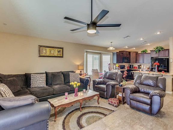 5th image of 2743 W Wayland Dr