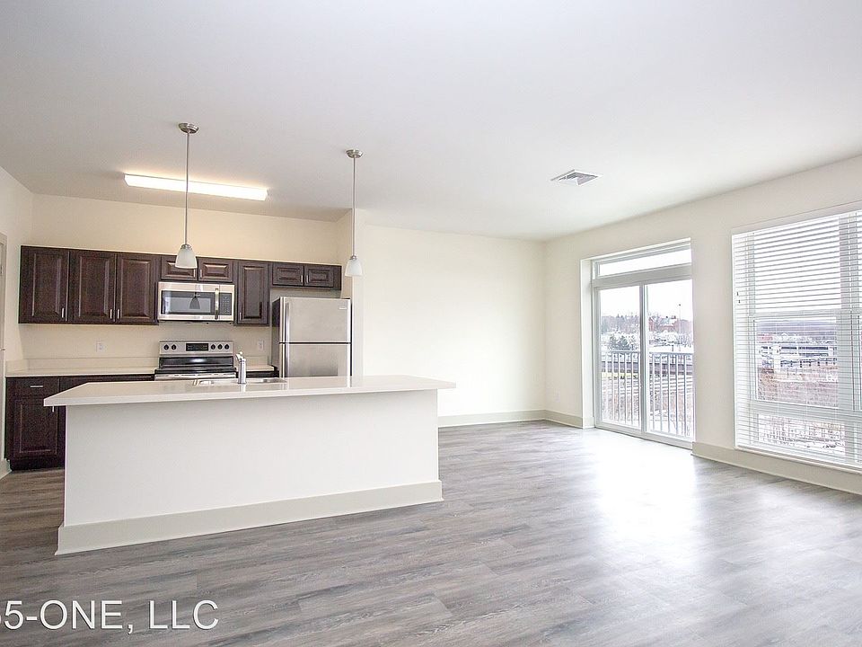 2nd image of 100 New Broadway APT 302