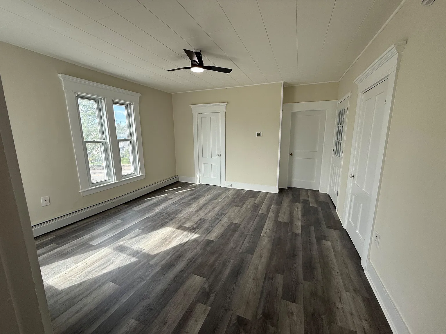 3 bed, $2,500 — Photo 3