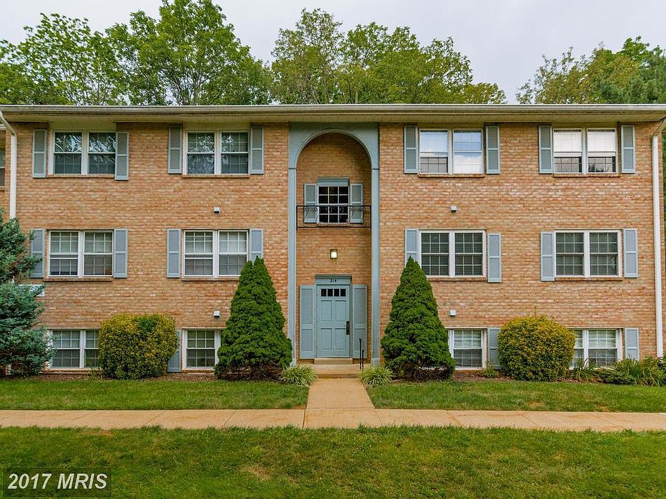 1st image of 214 Crocker Dr APT F