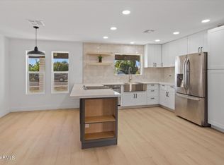 2218 E Elmwood St, Mesa, AZ 85213