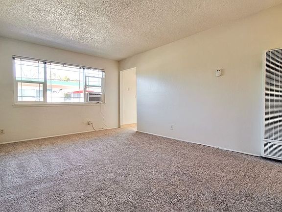 2nd image of 3689 Bridgeport Ct APT 4