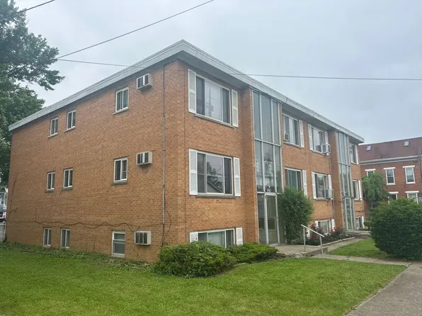 325 Pike St APT 8, Cincinnati, OH 45215