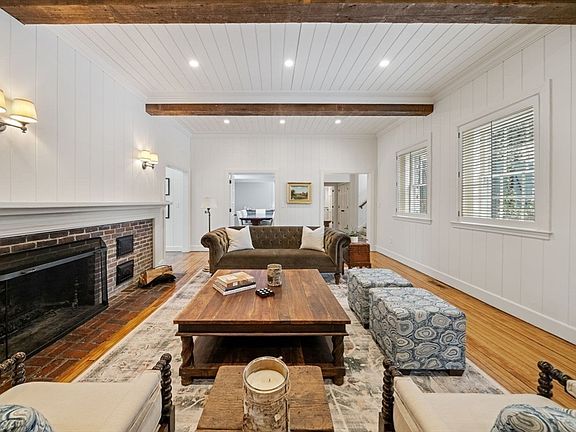 5th image of 25 Longmeadow Rd