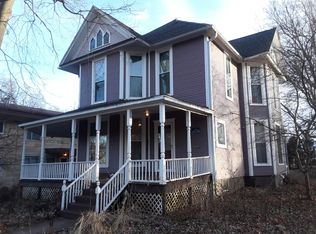 617 W Healey St, Champaign, IL