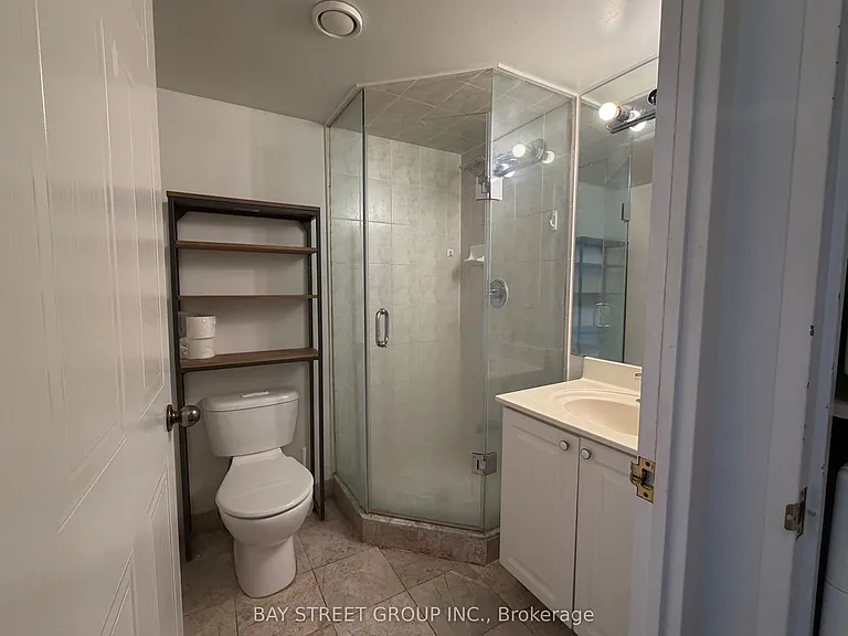 238 Doris Ave #2002 — Photo 16