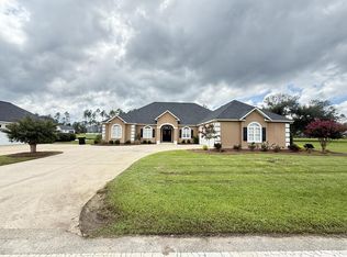 73 Bay Dr, Broxton, GA 31519