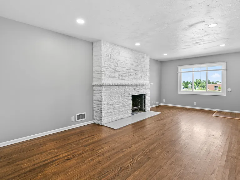 4505 Bancroft St — Photo 11