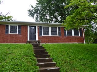10013 Foxboro Dr, Louisville, KY 40223