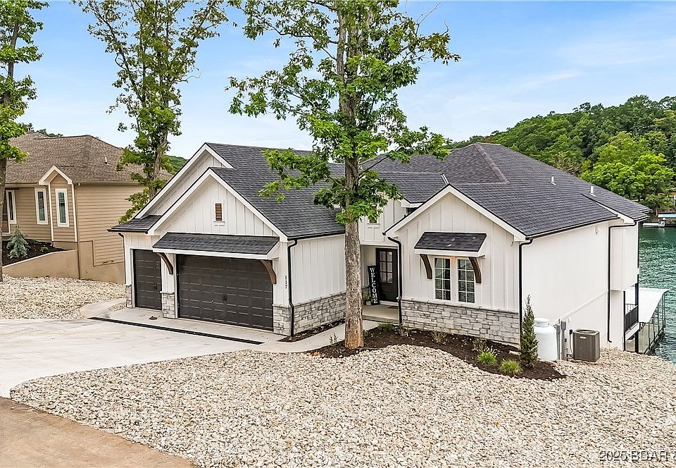 1st image of 117 Hollow Oak Ct