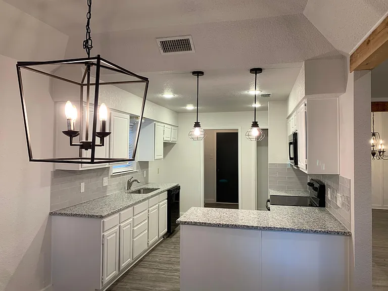 6836 Megan Ln — Photo 1