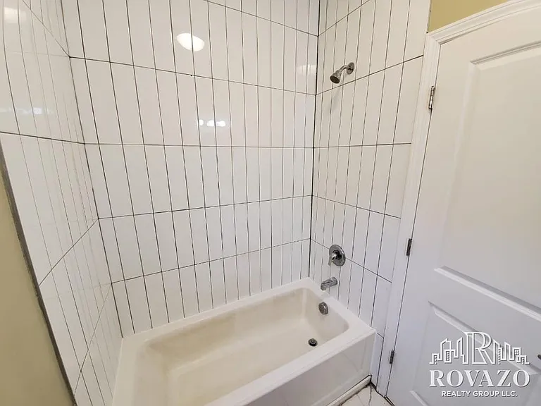 268 21st St #3B — Photo 7