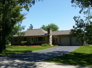 14955 Pershing Dr, Brookfield, WI 53005