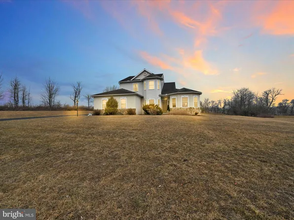 743 Trolley Ct, Mohrsville, PA 19541