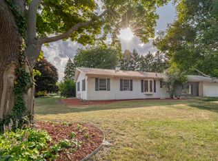 1301 W Geneva Dr, Dewitt, MI